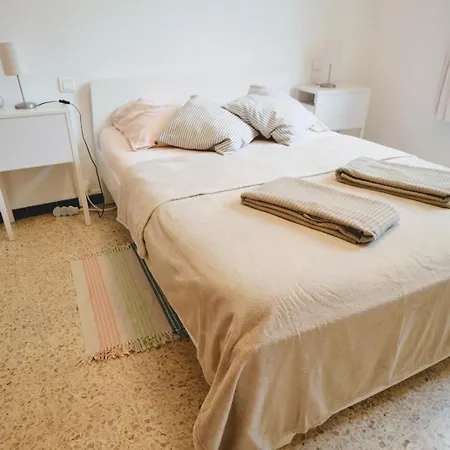 Beaux Appartements 3 Pieces Avec Espaces Exterieurs Et Parking - Proche Plage Hyères Exterior foto