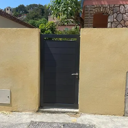 Beaux Appartements 3 Pieces Avec Espaces Exterieurs Et Parking - Proche Plage Hyères Exterior foto