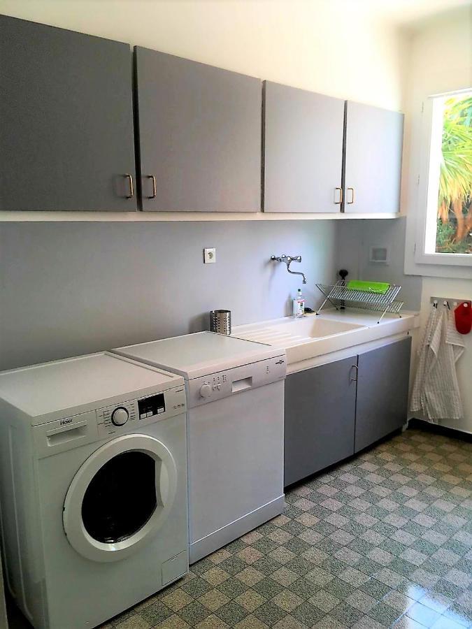 Apartment Beaux 3 Pieces Avec Espaces Exterieurs Et Parking - Proche Hyeres